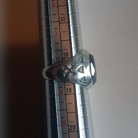 Vintage Black Onyx and Silver Ring size 8 - Picture 5 of 5